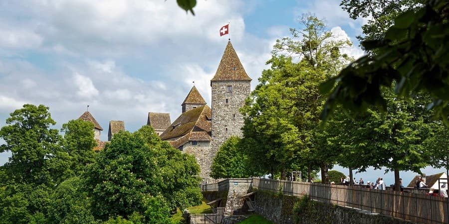 Relaxation trip to Zurich, Switzerland for 2 people over 4 days – $1000 total