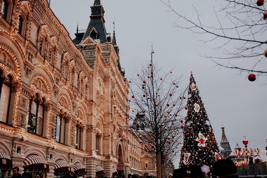 Cultural trip to Moscow, Russia for 2 people over 7 days – $2000 total
